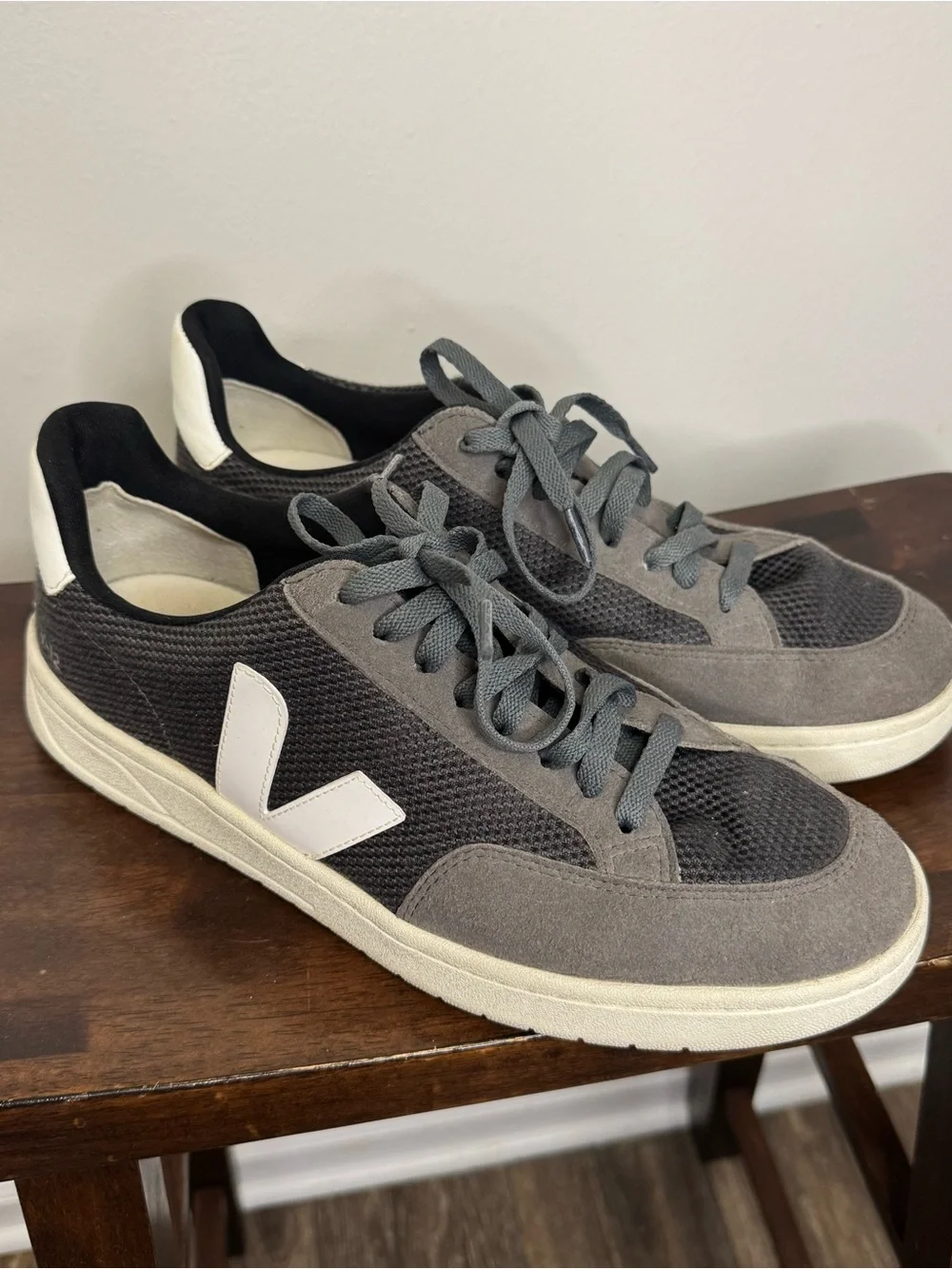Men’s Veja Dark Gray V-12 Sneakers 10.5